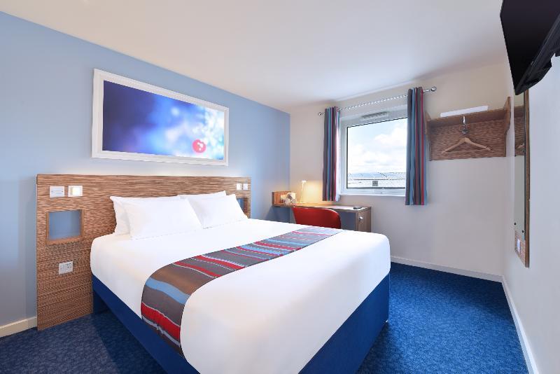 בארי Travelodge Cardiff Airport מראה חיצוני תמונה